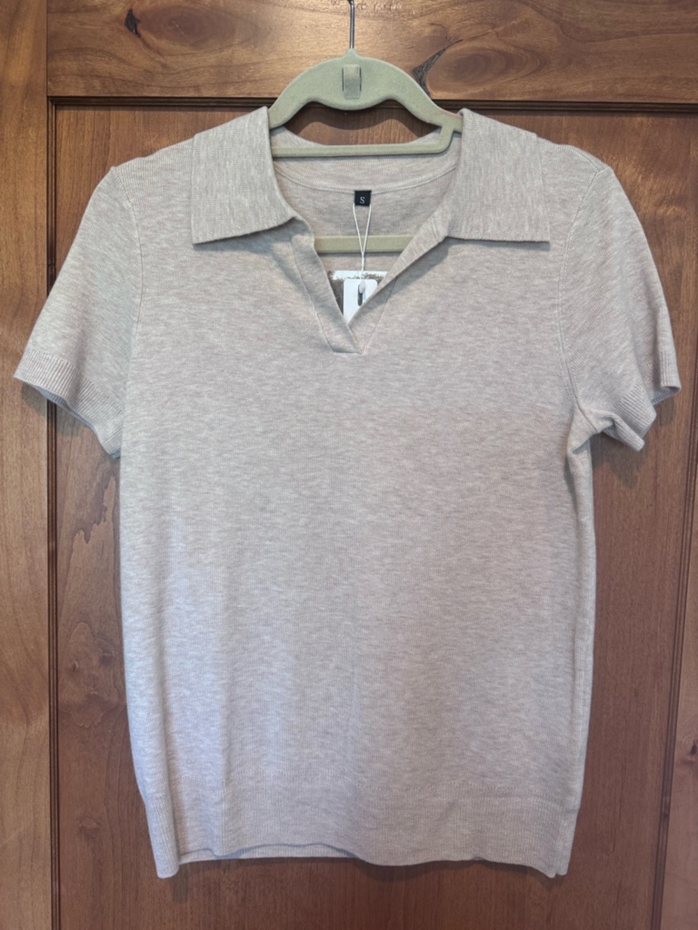NWT Classic V-Neck Polo Knit Top in Beige - Picture 2 of 5